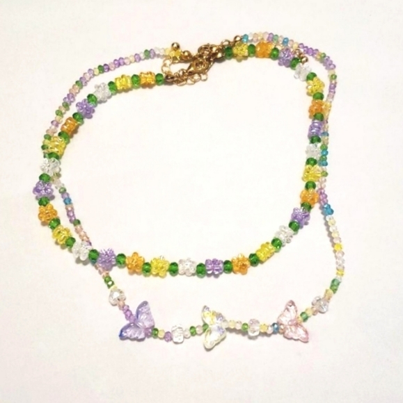 Plastic Jewelry Bundle - Picture 5 of 6